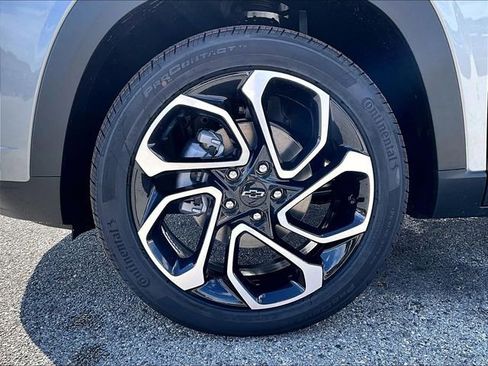 New 2026 Chevrolet Trax RS w/ Driver Confidence Package FWD image 7