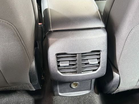 Used 2020 Ford Fusion SE FWD image 26