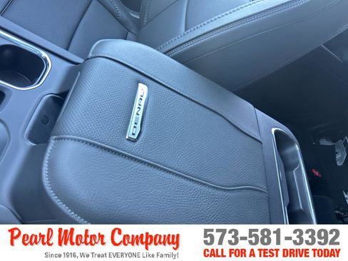 New 2026 GMC Sierra 2500 Denali w/ Snow Plow Prep/Camper Package AWD/4WD image 21