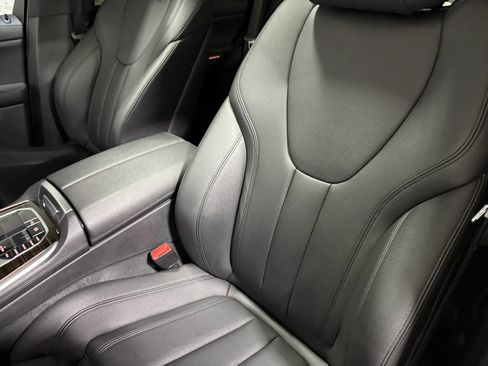 Used 2019 BMW X5 xDrive40i w/ Premium Package 2 AWD/4WD image 17