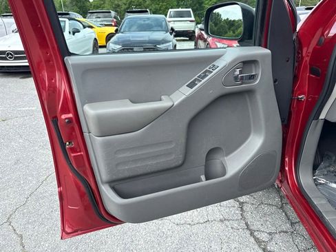 Used 2019 Nissan Frontier SV RWD image 25