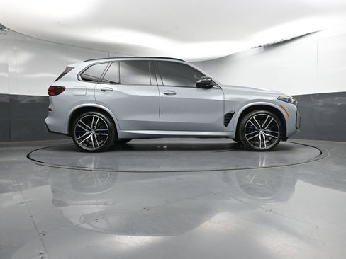 Used 2025 BMW X5 M60i image 31