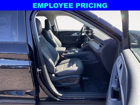 New 2026 Ford Explorer Active AWD/4WD image 15