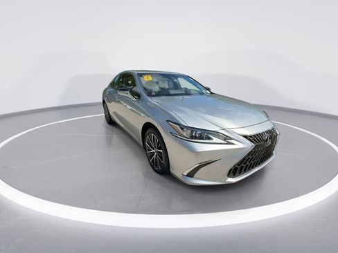 Used 2025 Lexus ES 350 w/ Premium Package FWD image 2