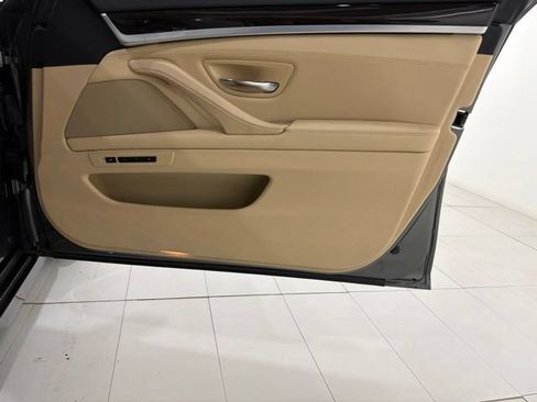Used 2014 BMW 535i xDrive Sedan AWD/4WD image 18