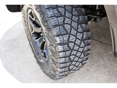 Used 2025 RAM 1500 RHO AWD/4WD image 33