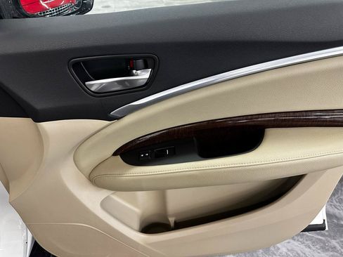 Used 2019 Acura MDX SH-AWD image 16