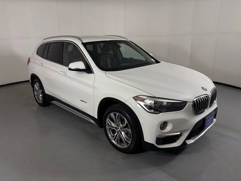Used 2017 BMW X1 xDrive28i AWD/4WD image 2