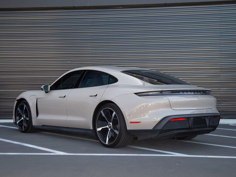 Certified 2022 Porsche Taycan RWD image 2
