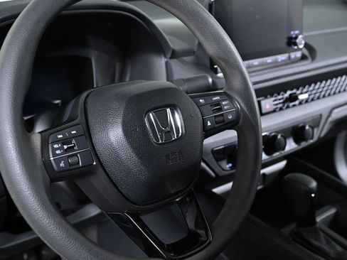 Used 2025 Honda Accord SE image 11
