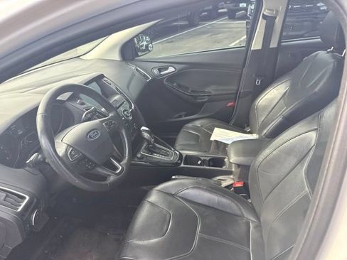 Used 2018 Ford Focus Titanium FWD image 10