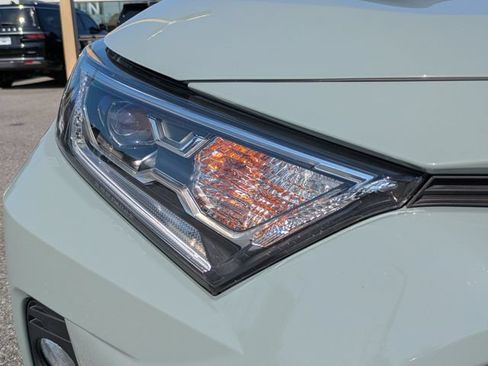 Used 2021 Toyota RAV4 XLE Premium AWD/4WD image 10