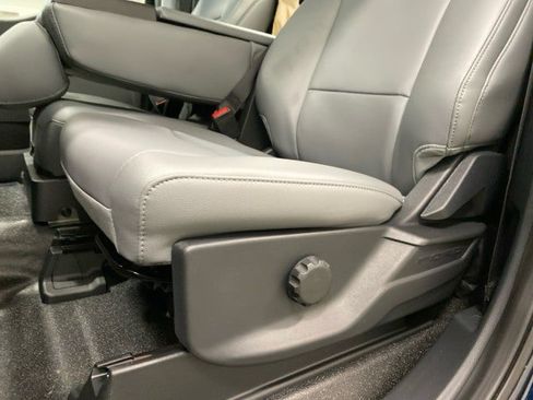 New 2024 Ford F550 4x4 Regular Cab Super Duty image 12
