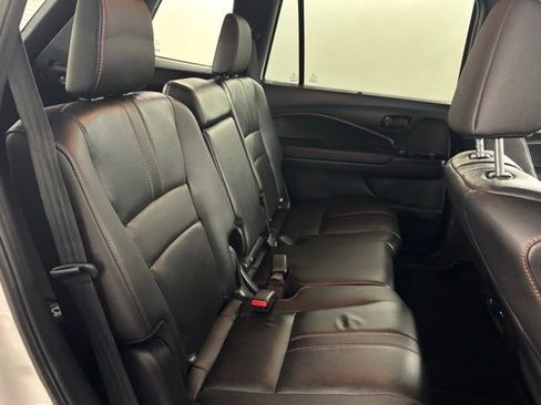 Used 2025 Honda Passport TrailSport image 12
