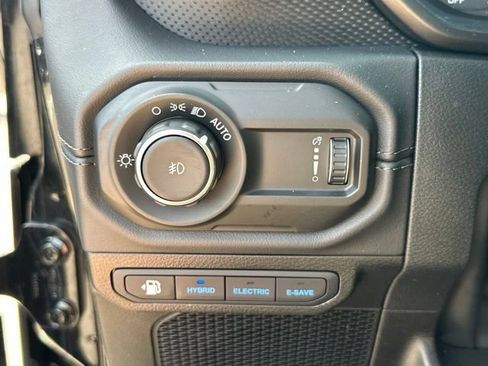 Used 2024 Jeep Wrangler Unlimited Rubicon 4xe AWD/4WD image 11