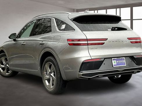New 2026 Genesis GV70 2.5T Advanced image 3