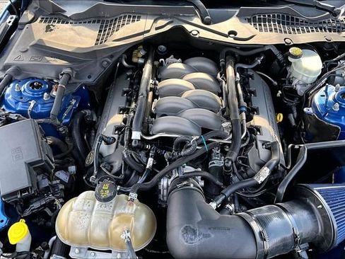 Used 2017 Ford Mustang GT image 29