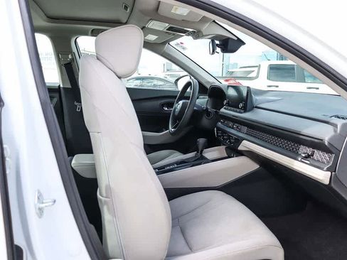 Used 2024 Honda Accord EX image 17