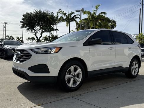 Used 2020 Ford Edge SE image 29