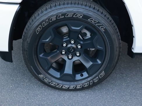 Used 2025 RAM 1500 Big Horn AWD/4WD image 12