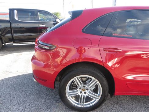 Used 2017 Porsche Macan S image 41