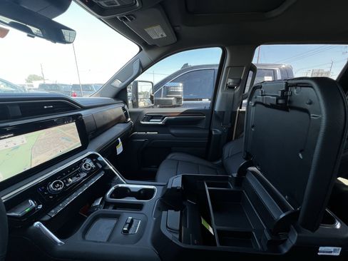 New 2025 GMC Sierra 2500 Denali w/ Technology Package image 21