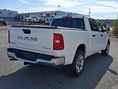 Used 2025 RAM 1500 Big Horn AWD/4WD image 4