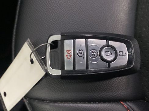 Used 2024 Ford Edge ST-Line AWD/4WD image 29
