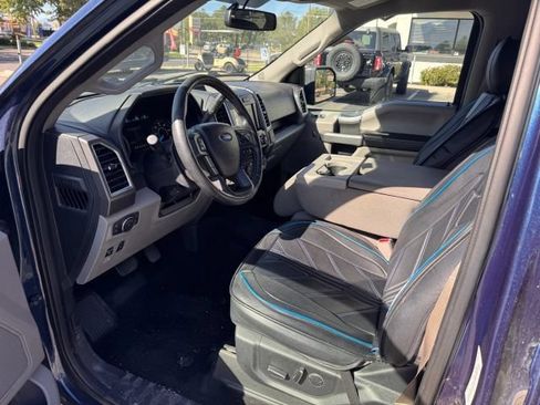 Used 2017 Ford F150 XLT w/ Equipment Group 302A Luxury AWD/4WD image 9