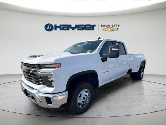 Used 2026 Chevrolet Silverado 3500 LT AWD/4WD image 7