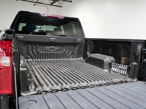 Used 2022 Chevrolet Silverado 1500 RST w/ Z71 Off-Road Package image 9