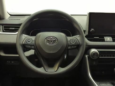 Used 2025 Toyota RAV4 LE image 19