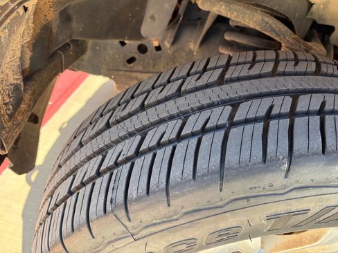 Used 2015 Ford F150 XLT w/ Trailer Tow Package image 9