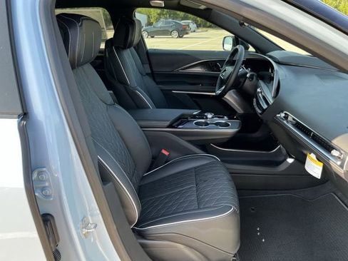 New 2026 Cadillac Lyriq V image 22