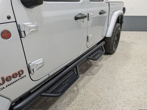 Used 2022 Jeep Gladiator Mojave w/ LED Lighting Group AWD/4WD image 8