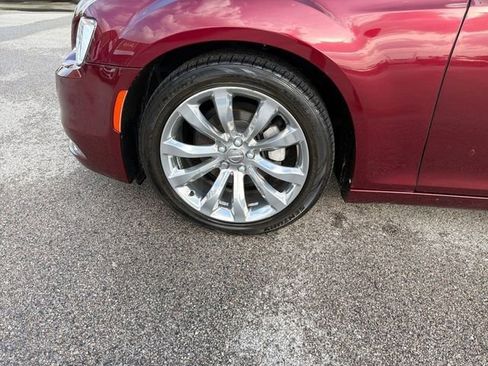 Used 2019 Chrysler 300 Touring w/ Quick Order Package 2EF RWD image 44