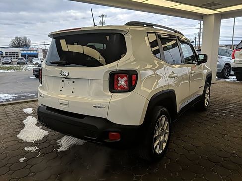 Used 2022 Jeep Renegade Latitude image 5