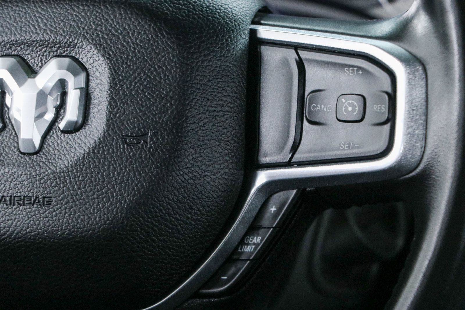 Used 2023 RAM 2500 Laramie AWD/4WD image 15