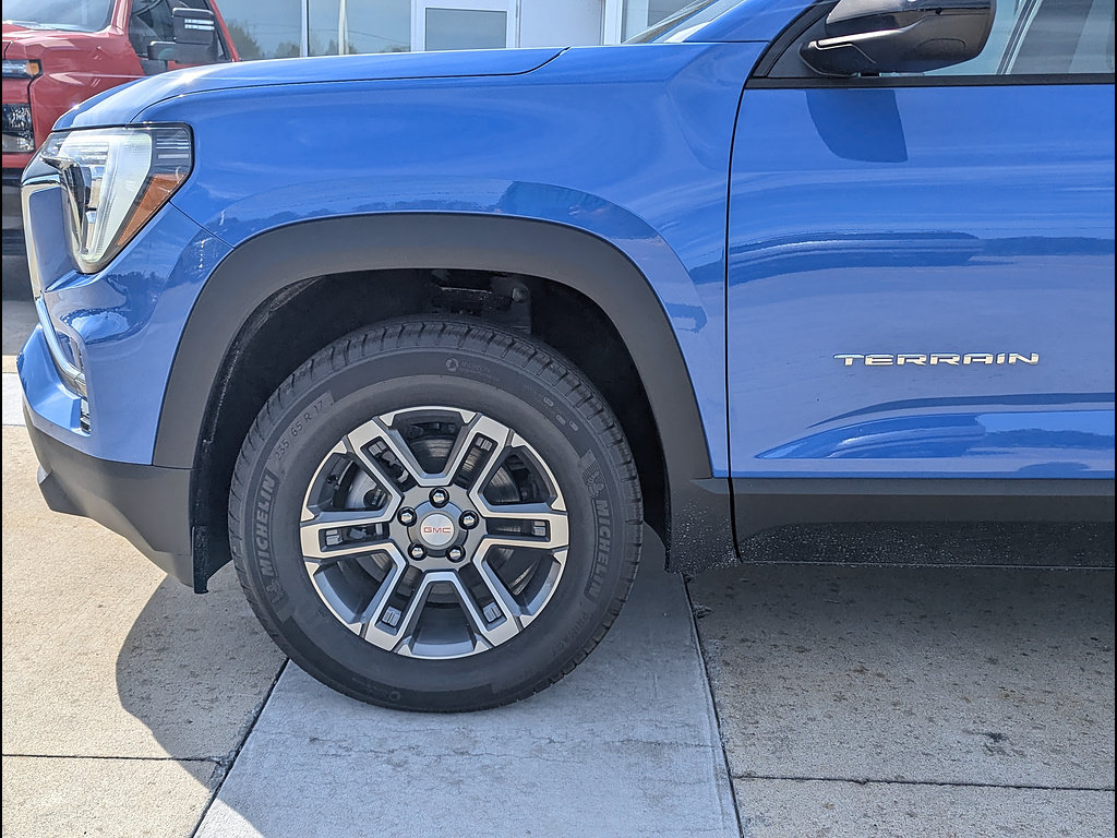 New 2027 GMC Terrain Elevation w/ LPO, Floor Liner Package AWD/4WD image 10