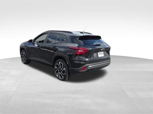 Certified 2025 Chevrolet Trax RS w/ Driver Confidence Package FWD image 4