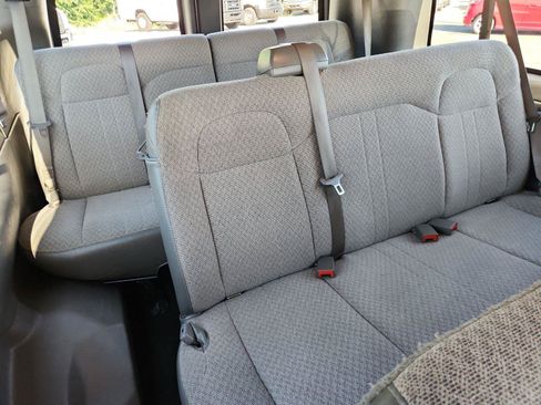 Used 2017 Chevrolet Express 3500 LT w/ LT Preferred Equipment Group RWD image 13