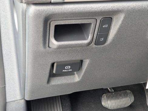 Used 2027 Ford Expedition Max Active RWD image 12