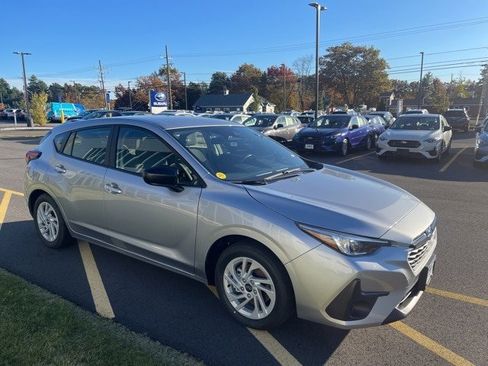 New 2025 Subaru Impreza 2.0i image 3