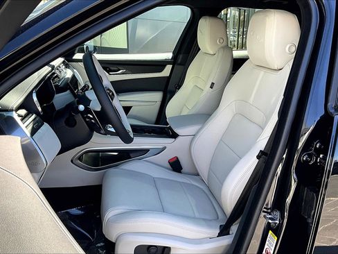 New 2026 Jaguar F-PACE R-Dynamic S image 9