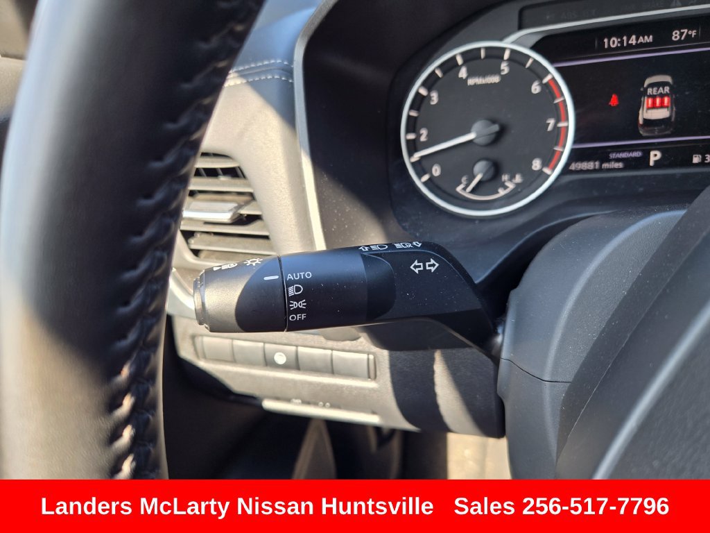 Used 2025 Nissan Rogue SV FWD image 22