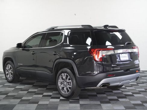 Used 2020 GMC Acadia SLT w/ Driver Alert Package II AWD/4WD image 3