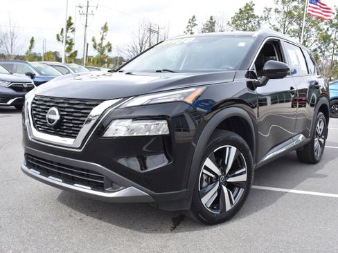 Used 2023 Nissan Rogue SL image 5