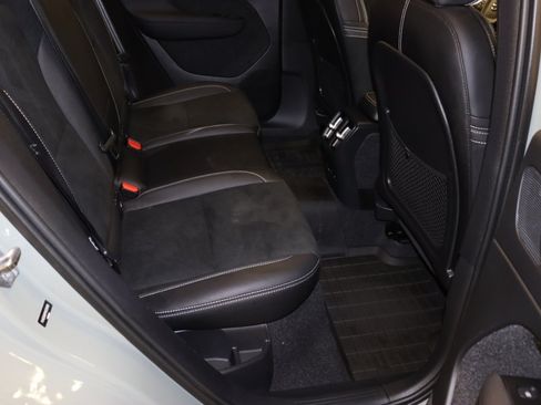 Used 2021 Volvo XC40 P8 Recharge AWD/4WD image 25