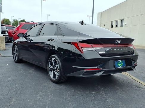 Used 2023 Hyundai Elantra SEL w/ Convenience Package FWD image 7