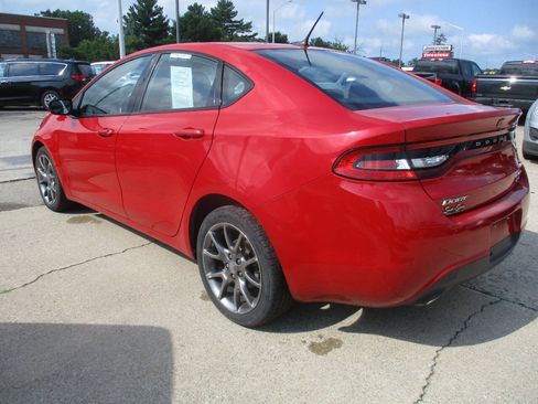 Used 2014 Dodge Dart SXT w/ Sun/Sound Group FWD image 5